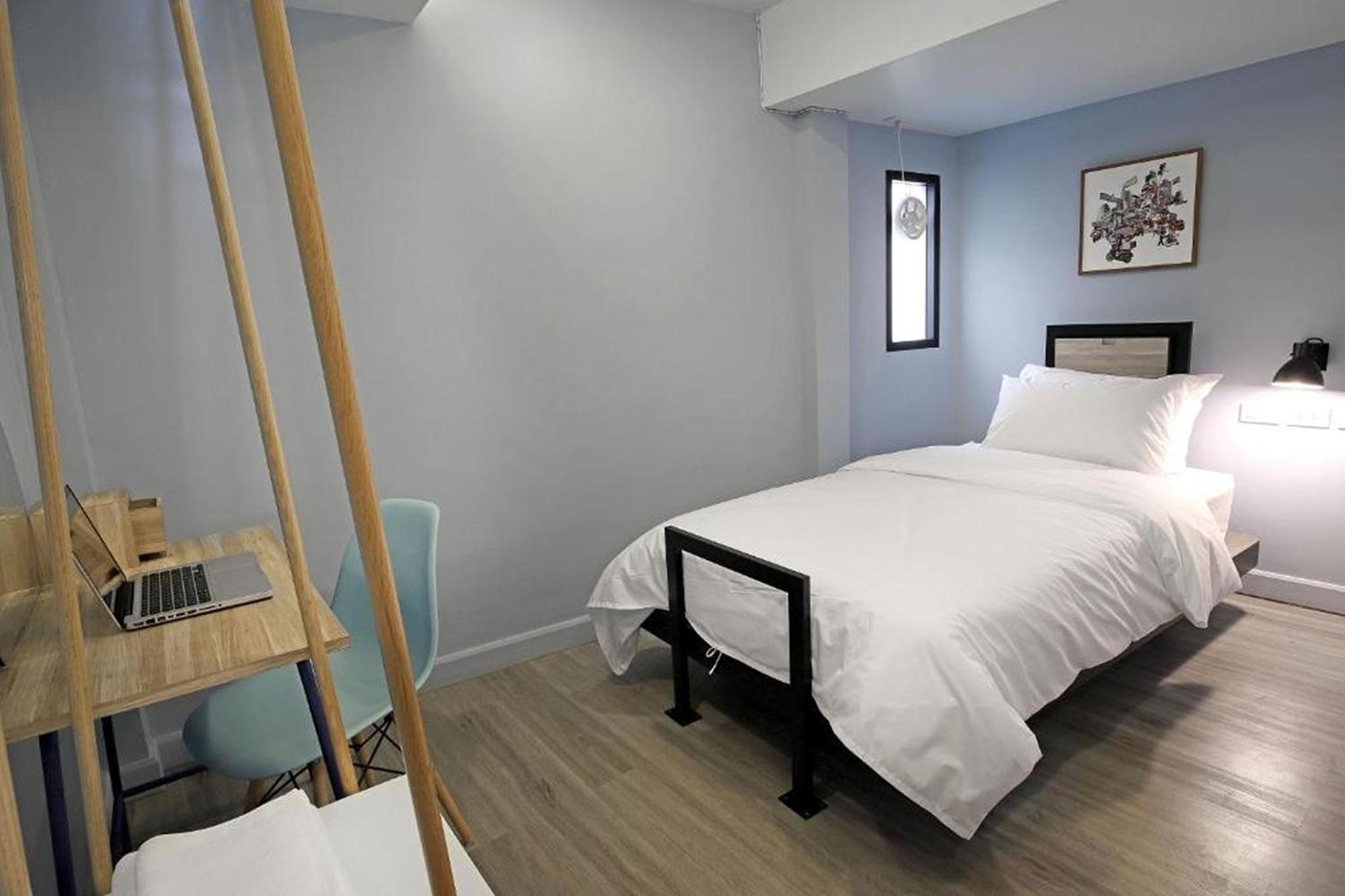 Simply Sleep Hostel Бангкок Экстерьер фото