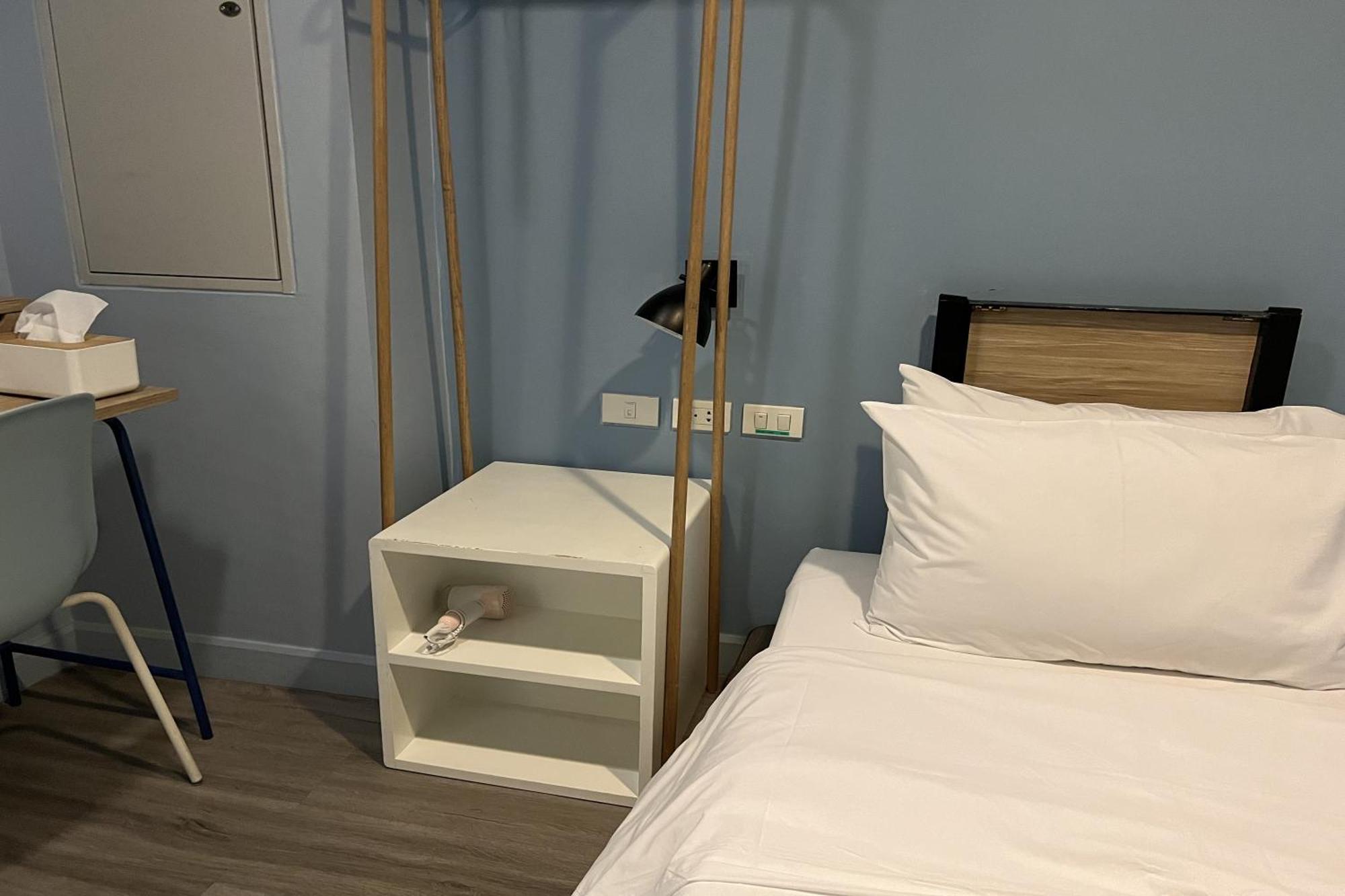 Simply Sleep Hostel Бангкок Экстерьер фото