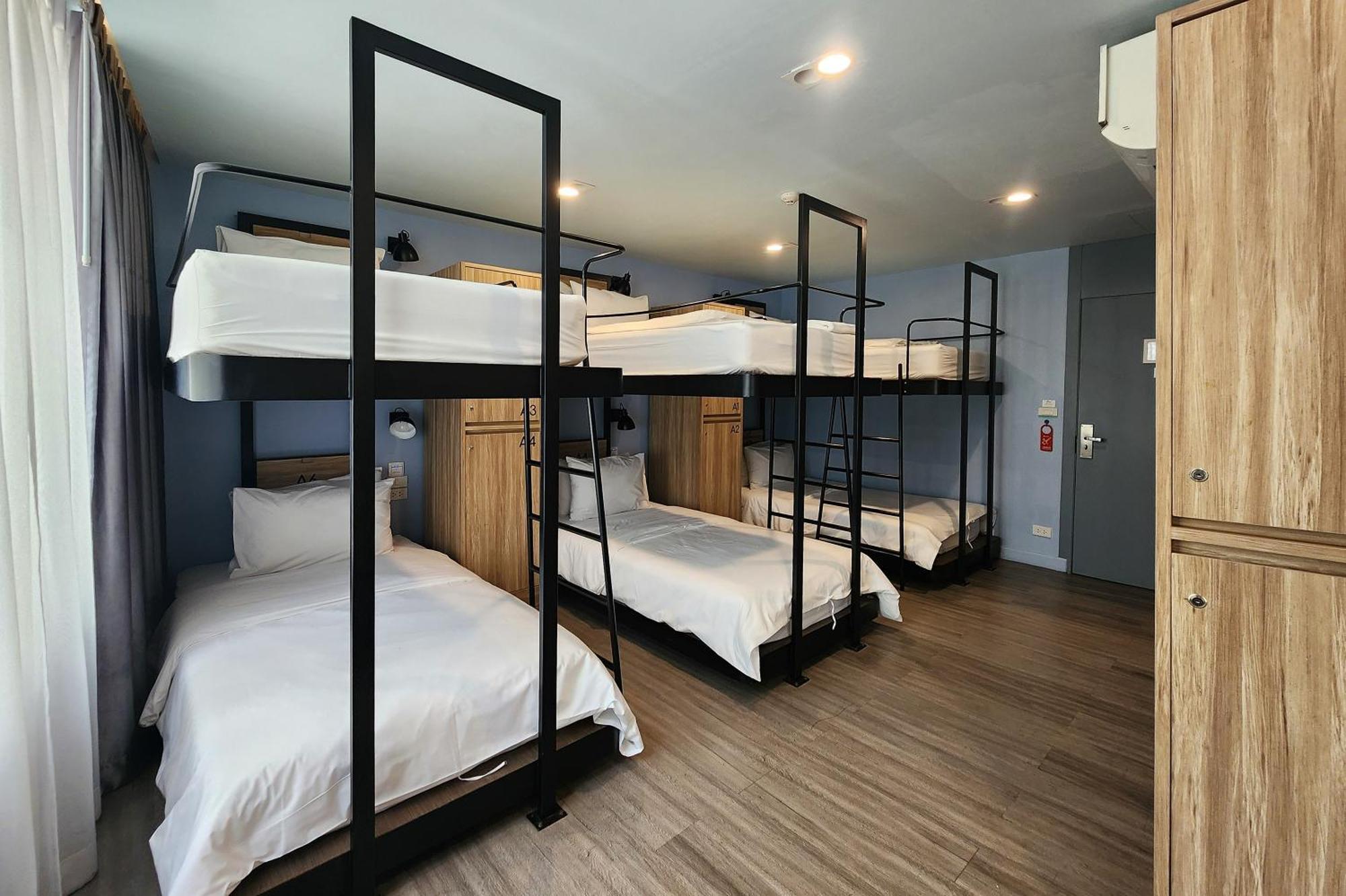 Simply Sleep Hostel Бангкок Экстерьер фото