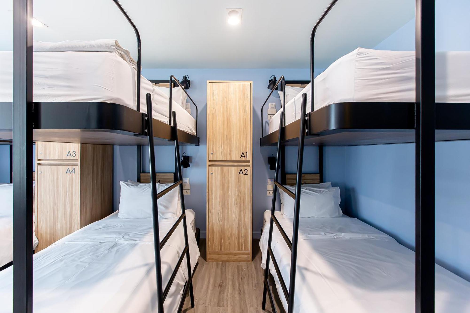 Simply Sleep Hostel Бангкок Экстерьер фото